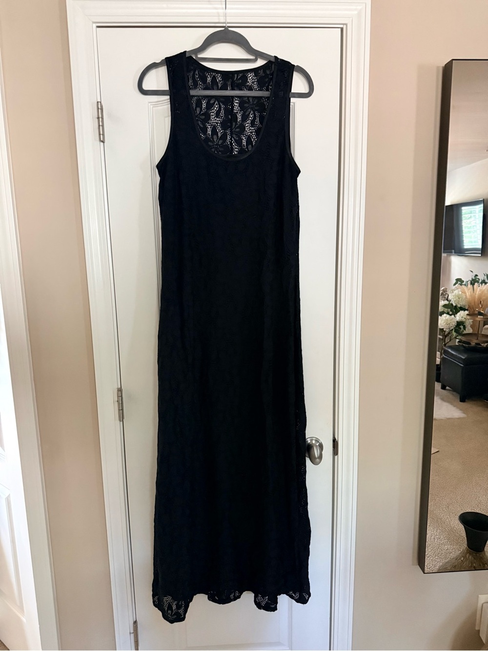 Black Lace Scoop Neck Maxi Dress - Elegant Women's Dress
